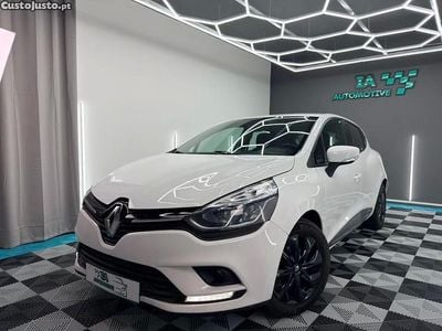 Branco Usado 2017 Renault Clio IV Business Citadino | € 10.250 (Preço justo)