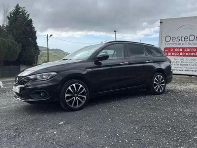 Usado Fiat Tipo Lounge 95 HP (69 kW) 2020 Preto Carrinha