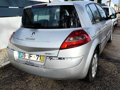 Usado 2007 Renault Mégane II Sedan | € 1.800 (Bom preço)