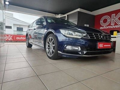 Usado VW Passat R-line 150 HP (110 kW) 2018 Azul Carrinha