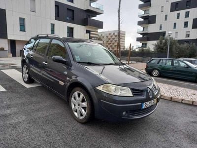 Usado 2006 Renault Mégane II Sedan | € 1.400 (Super Preço)