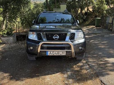 Usado Nissan Navara 231 HP (169 kW) 2011 Cinzento Pickup