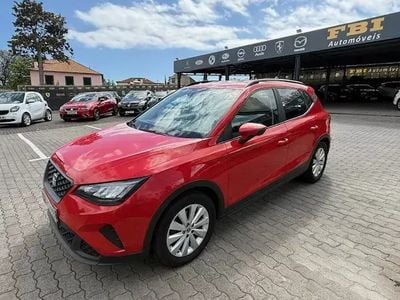 Usado Seat Arona Style 110 HP (80 kW) 2022 Vermelho SUV