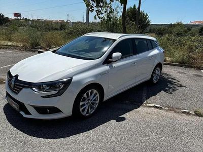 Branco Usado 2019 Renault Mégane GrandTour Zen Carrinha | € 14.250 (Preço justo)