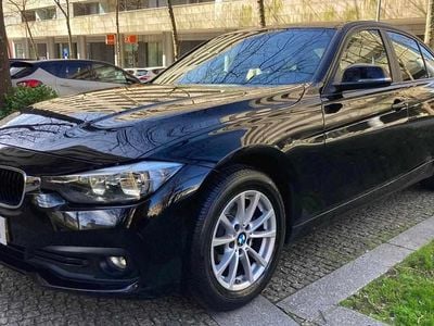 Usado BMW 318 150 HP (110 kW) 2017 Preto Sedan