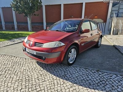 Usado Renault Mégane II 112 HP (82 kW) 2004 Vermelho