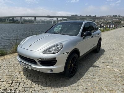 Cinza Usado 2013 Porsche Cayenne S E-Hybrid SUV | € 38.750 (Bom preço)