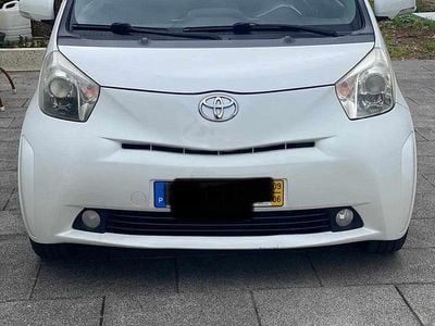 Usado Toyota iQ 90 HP (66 kW) 2009 Branco Citadino