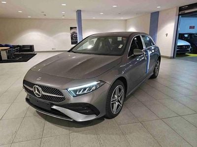 Cinzento Novo 2025 Mercedes A250 Citadino | € 44.900