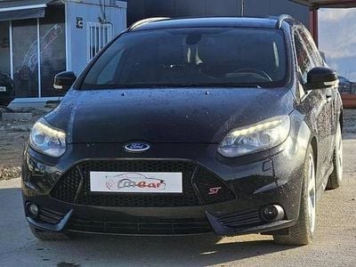 Preto Usado 2013 Ford Focus ST Carrinha | € 14.900