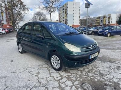 Usado 2000 Citroën Xsara Picasso Monovolume | € 1.550