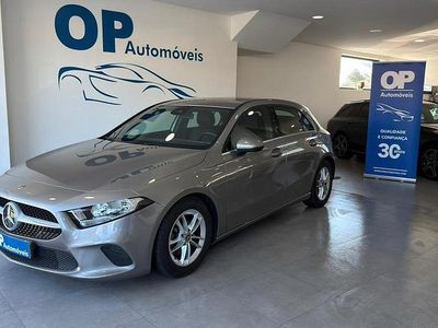 Cinza Usado 2020 Mercedes A180 Business | € 22.950 (Preço justo)