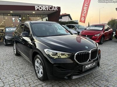 Usado BMW X1 Sport Line 220 HP (161 kW) 2021 Preto SUV