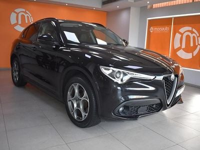 Usado Alfa Romeo Stelvio Super 210 HP (154 kW) 2018 Preto SUV