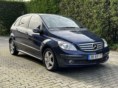 Mercedes B180