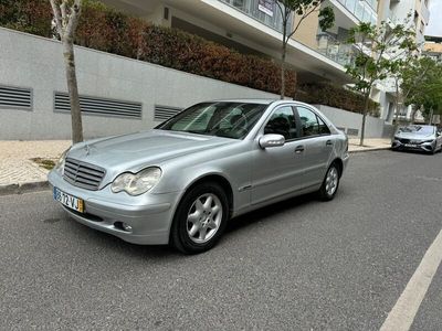 Mercedes C200