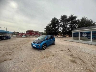 Azul Usado 2018 BMW i3 Comfort Edition Citadino | € 14.900 (Preço justo)