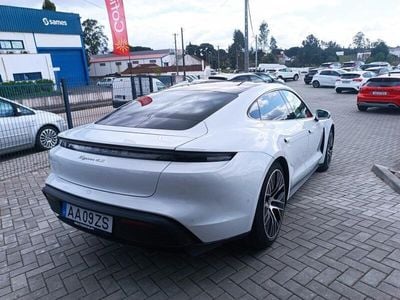Porsche Taycan 4S