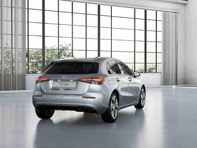 Usado Mercedes A250 218 HP (160 kW) 2024 Prateado Citadino