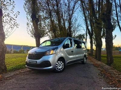 Cinza Usado 2016 Renault Trafic Monovolume | € 25.500 (Caro)