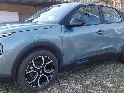 Usado Citroën e-C4 Feel 100 kW (136 HP) 2021 Verde Sedan