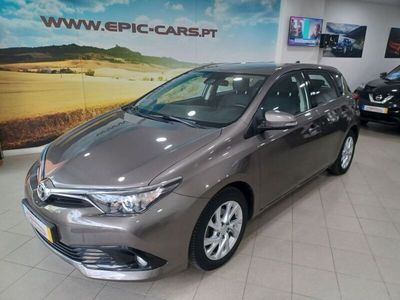 usado Toyota Auris 1.2T Comfort+Pack Sport+Navi