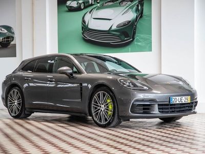 Porsche Panamera 4