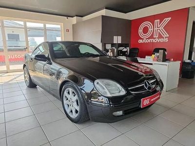 Usado Mercedes SLK200 192 HP (141 kW) 1999 Preto Cabrios