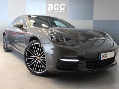 Porsche Panamera 4