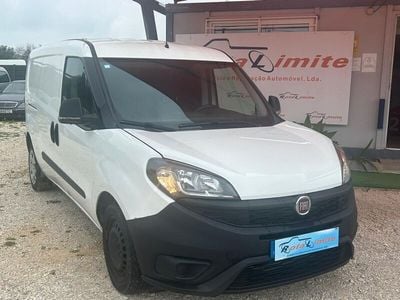 Usado Fiat Doblò 120 HP (88 kW) 2021 Branco Monovolume