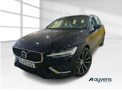 Preto Usado 2022 Volvo V60 Core Carrinha | € 40.400