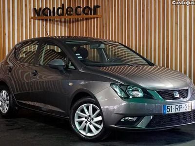 Cinza Usado 2016 Seat Ibiza Reference | € 9.250 (Bom preço)