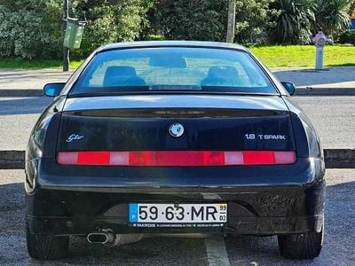 Usado Alfa Romeo GTV 144 HP (105 kW) 1999 Preto Coupé