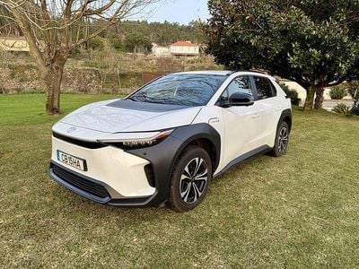 Usado Toyota bZ4X 160 kW (218 HP) 2024 SUV