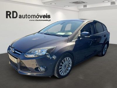 Cinza Usado 2013 Ford Focus Titanium | € 11.000 (Preço justo)