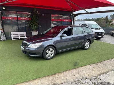 Cinza Usado 2010 Skoda Octavia Carrinha | € 6.950 (Caro)