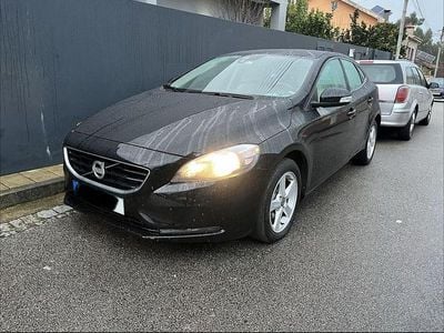 Usado 2013 Volvo V40 Sedan | € 8.500 (Bom preço)