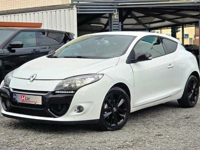 Usado 2014 Renault Mégane III Bose Edition Coupé | € 10.990 (Preço justo)