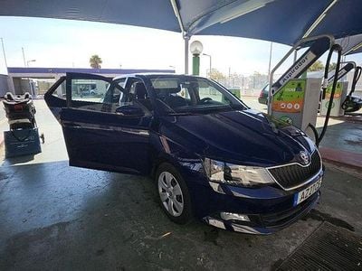 Usado Skoda Fabia 75 HP (55 kW) 2016 Sedan