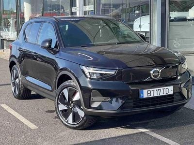 Preto Usado 2025 Volvo XC40 Core SUV | € 47.999