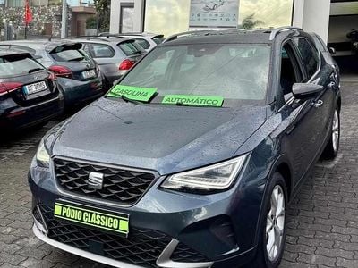 Usado Seat Arona 110 HP (80 kW) 2023 Cinzento SUV