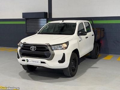 Usado Toyota HiLux 150 HP (110 kW) 2023 Branco Pickup