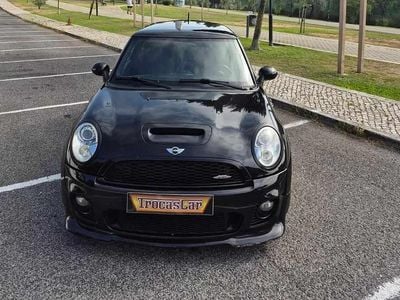 Usado Mini John Cooper Works 211 HP (155 kW) 2010 Preto (metalizado) Citadino