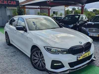 Branco Usado 2019 BMW 330 Sedan | € 34.000