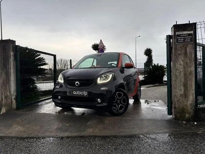 Usado Smart ForTwo Coupé Passion 90 HP (66 kW) 2017 Azul Coupé