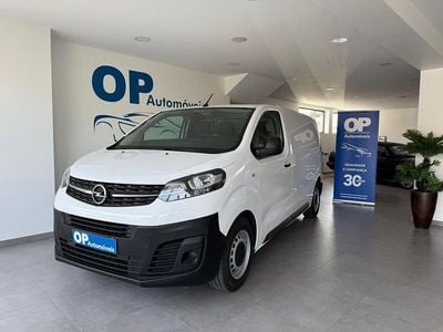 Usado Opel Vivaro Essentia 102 HP (75 kW) 2022 Branco Monovolume