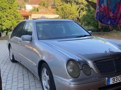 Mercedes E270