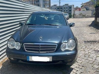 Usado 2002 Mercedes C220 Sedan | € 3.500