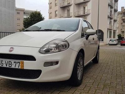 Branco Usado 2018 Fiat Punto Citadino | € 7.500 (Bom preço)