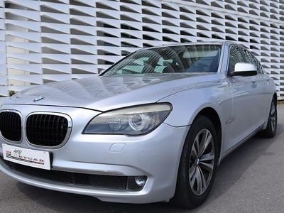 Cinza Usado 2010 BMW 730 Sedan | € 16.900